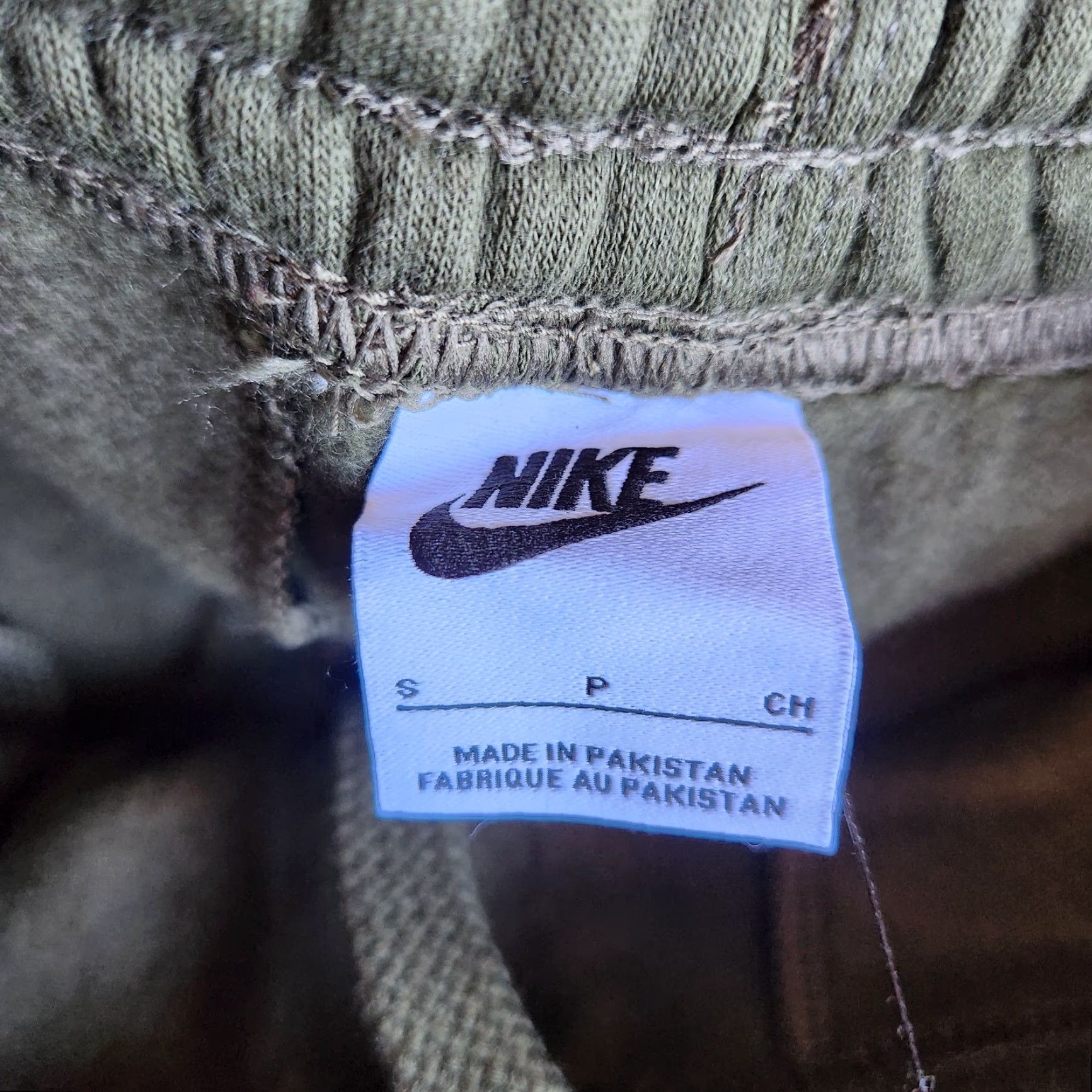 Nike Nike Sportswear Club Fleece Taper Leg Men's S Green Joggers Pants NWT 826431-327 Standard Fit Size US 29 - 7 Thumbnail