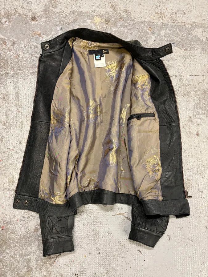 Just Cavalli 2000s Cavalli Raw Black Embroidered Flowers Leather Jacket Size US S / EU 44-46 / 1 - 7 Thumbnail