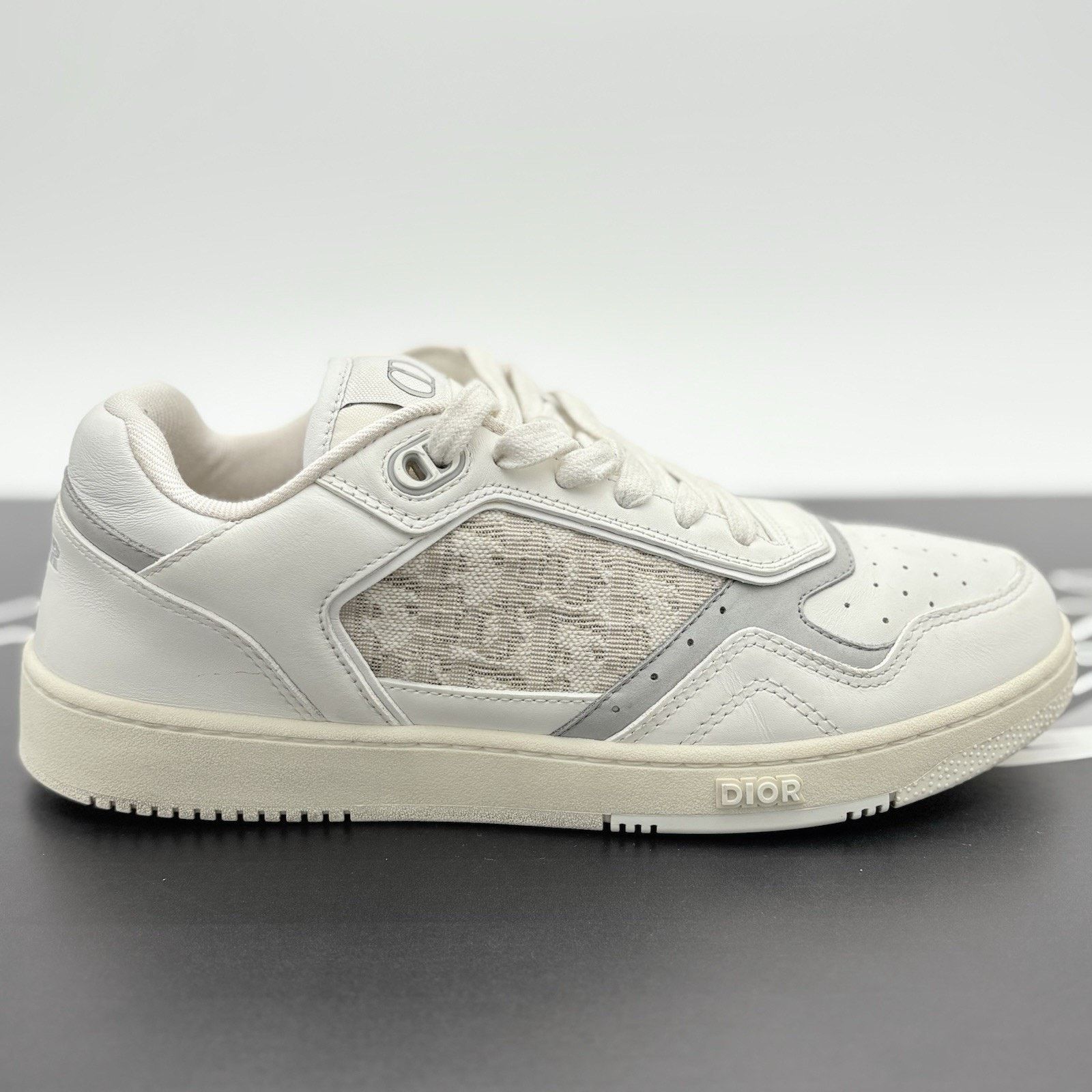 Dior Dior B27 Low Dior ' White ' | GOOD CONDITION! Size US 7 / EU 40 - 2 Thumbnail