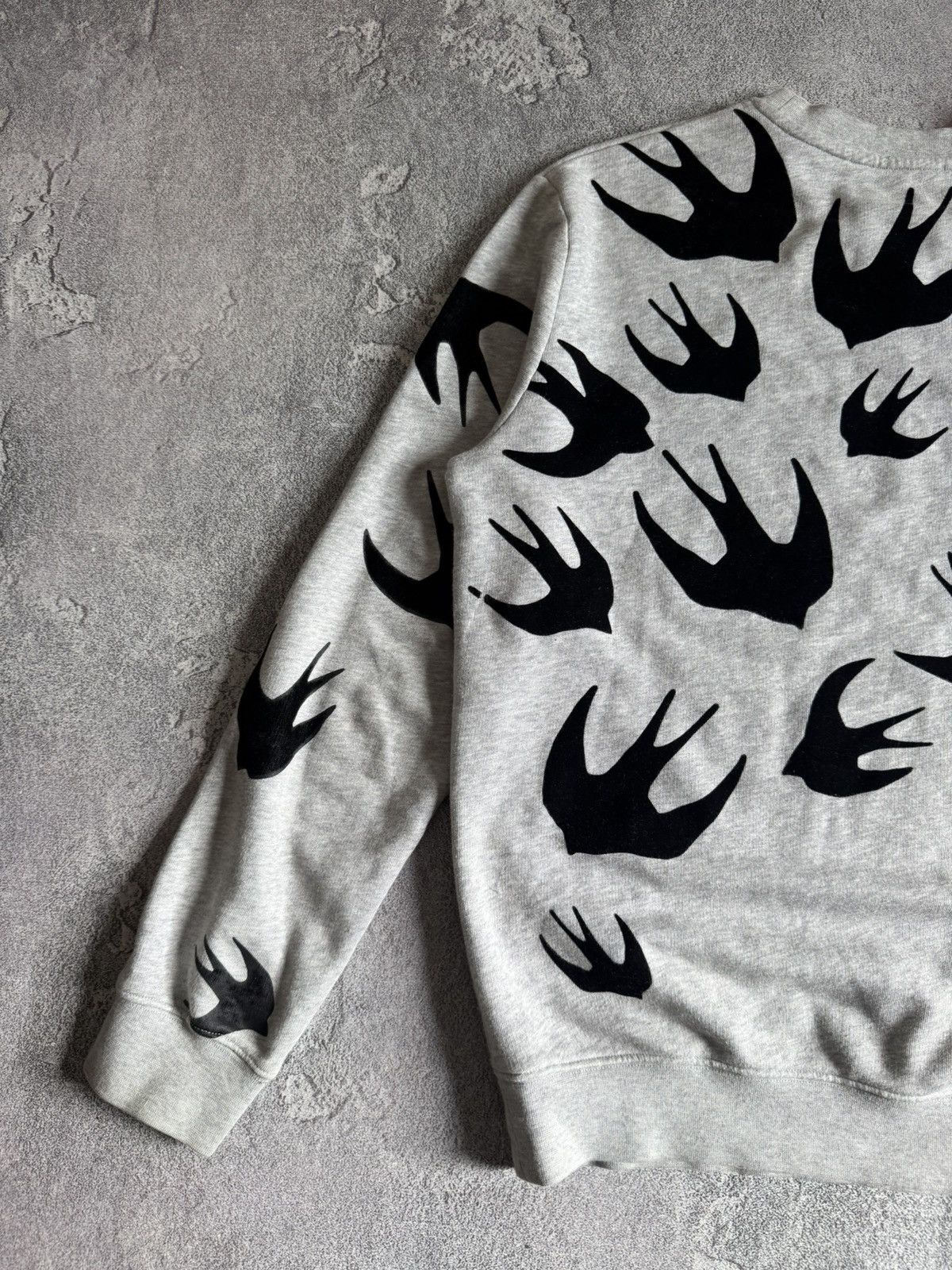 Alexander McQueen MCQ Alexander McQueen M/L birds logo sweatshirt jumper Size US M / EU 48-50 / 2 - 20 Thumbnail