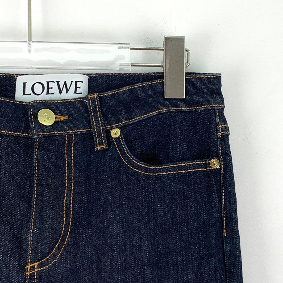 Loewe Loewe Logo Leather Patch Cotton Denim Casual Pants K26WX Size 26" / US 2 / IT 38 - 3 Thumbnail
