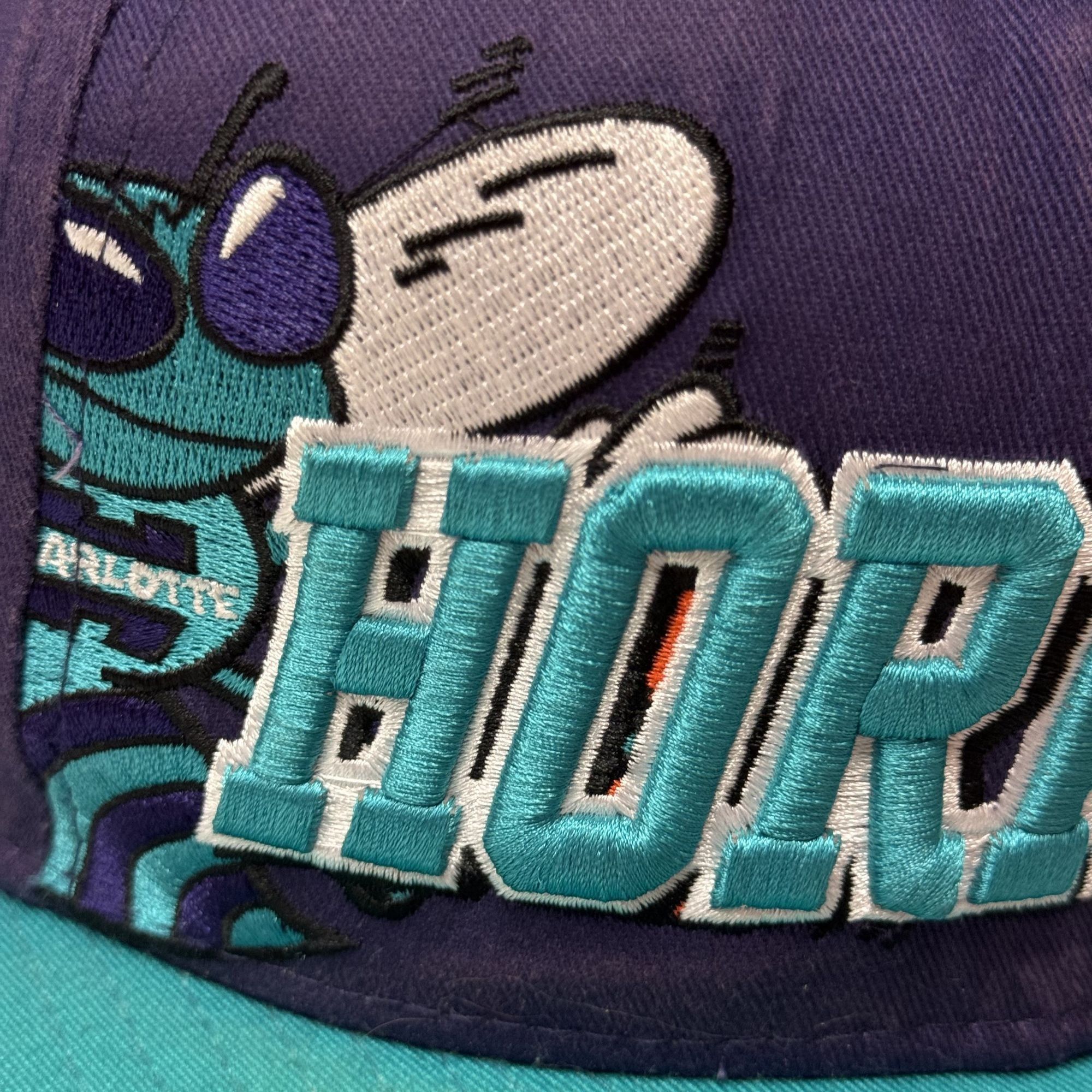 New Era Vtg New Era CHARLOTTE HORNETS Hat FIFTY 9 Embroidered Cap Size ONE SIZE - 10 Thumbnail