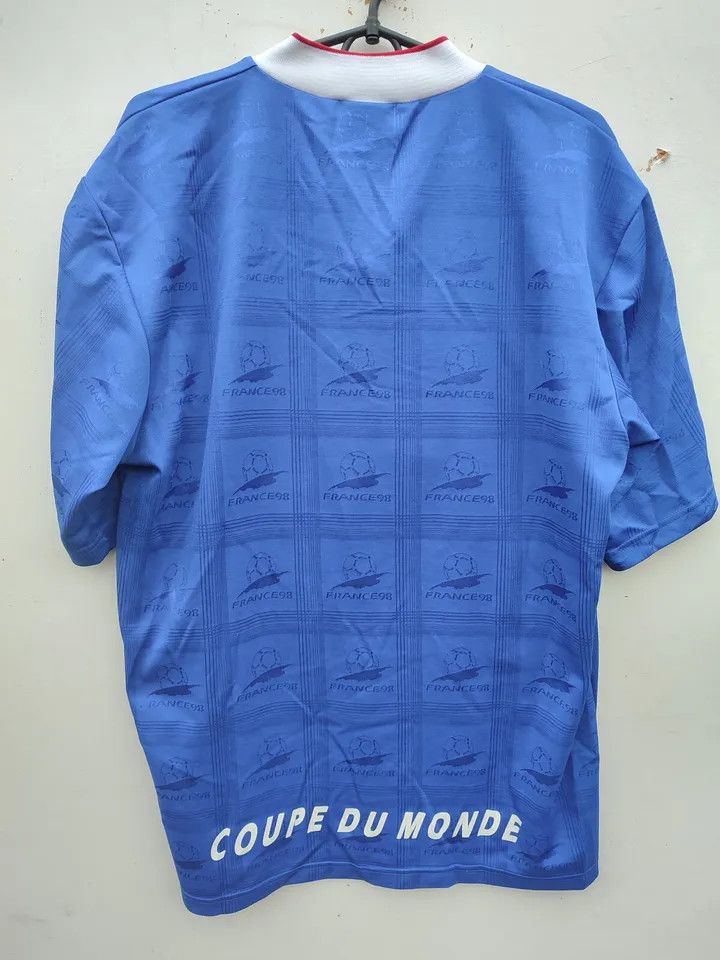 Vintage FRANCE 98 OFFICIAL LICENCED BLUE FOOTBALL SHIRT COUPE DU Size US M / EU 48-50 / 2 - 8 Thumbnail