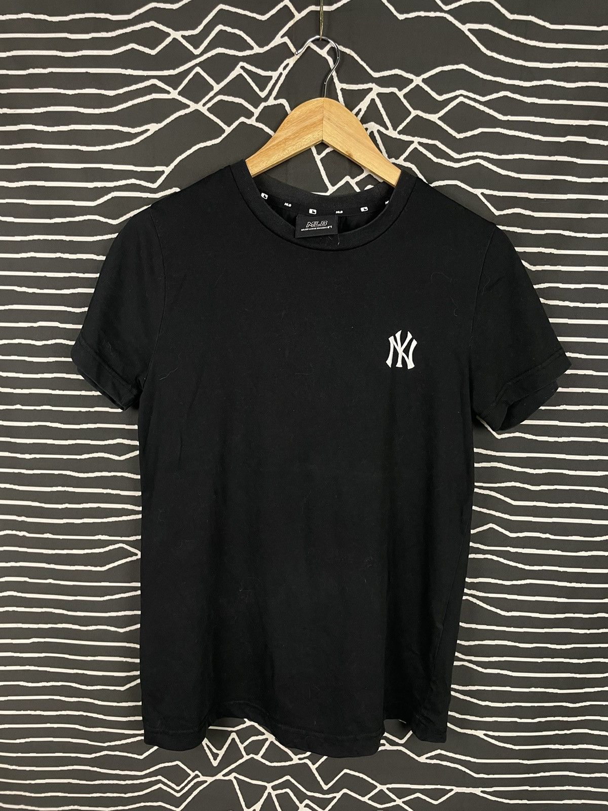 MLB × New York Yankees MLB New York Backhit Tshirt Size US M / EU 48-50 / 2 - 2 Thumbnail