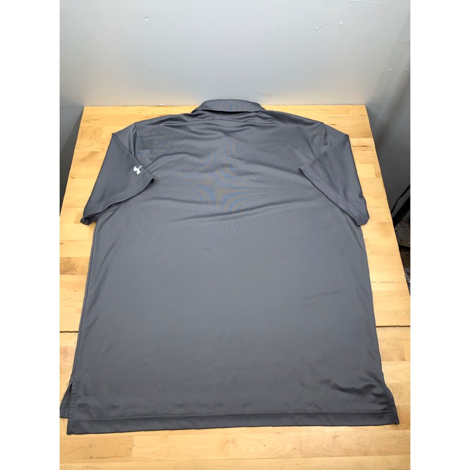 Under Armour Under Armour HeatGear Polo Shirt XL Gray Performance Stretch Men Short Sleeve Polo Size US XL / EU 56 / 4 - 2 Thumbnail