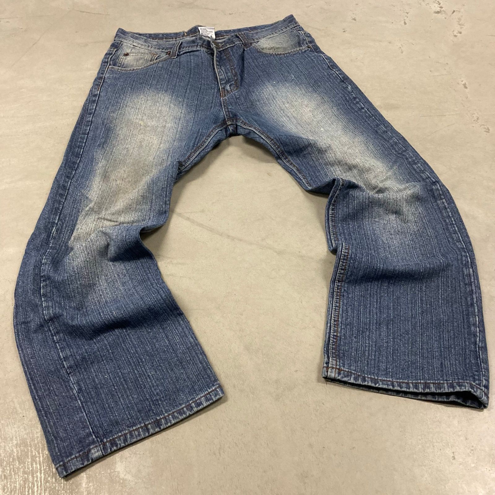 Vintage Baggy faded Brooklyn basement Jeans 36x32 Size US 36 / EU 52 - 1 Thumbnail
