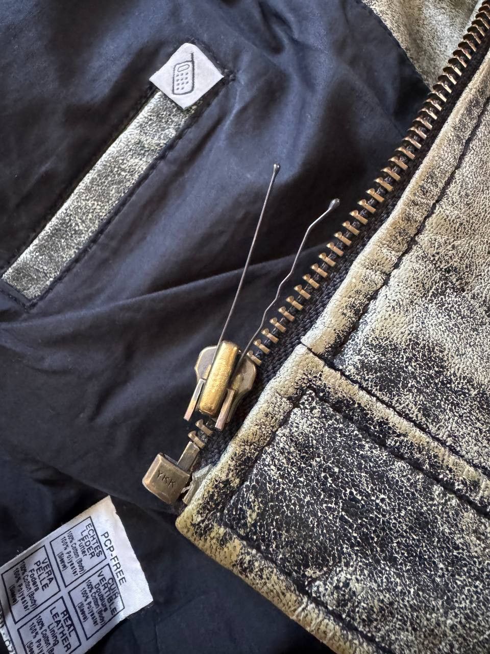 Vintage True Vintage Distressed Leather Jacket Size US S / EU 44-46 / 1 - 10 Thumbnail
