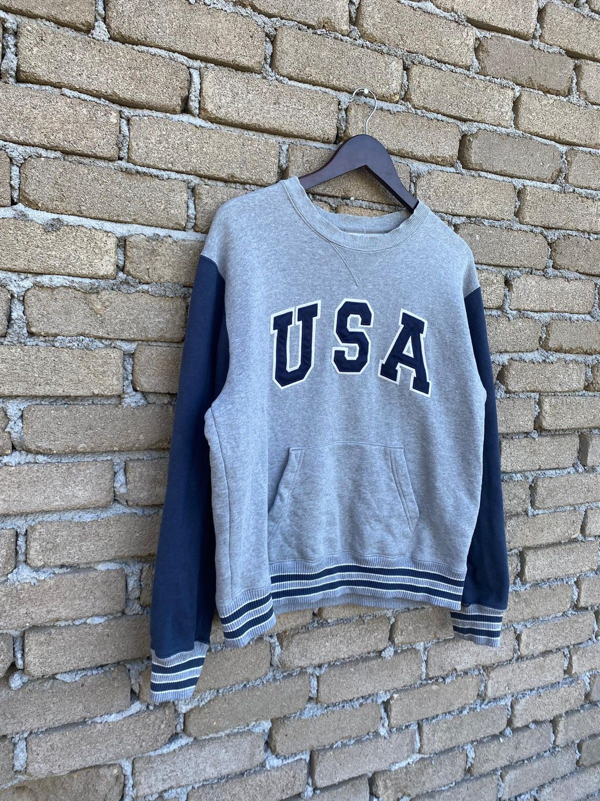 Champion Vintage Champion USA Spellout Crewneck Sweatshirt Size US L / EU 52-54 / 3 - 6 Thumbnail