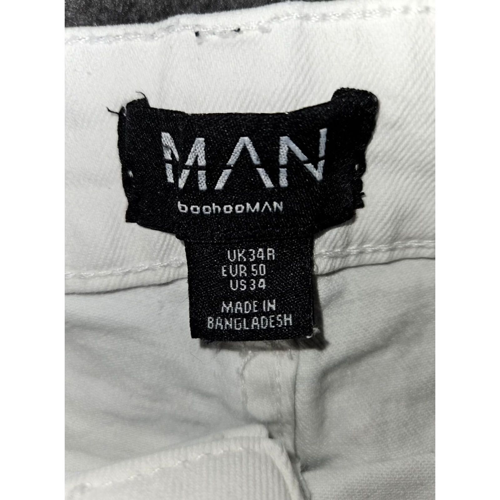 Vintage Man BooHoo Man Jeans Skinny Man White Button Fly Distressed Stretch 34x33 Mens City Preppy Modern Casual Docked in Bangladesh Mens Size US 32 / EU 48 - 2 Thumbnail