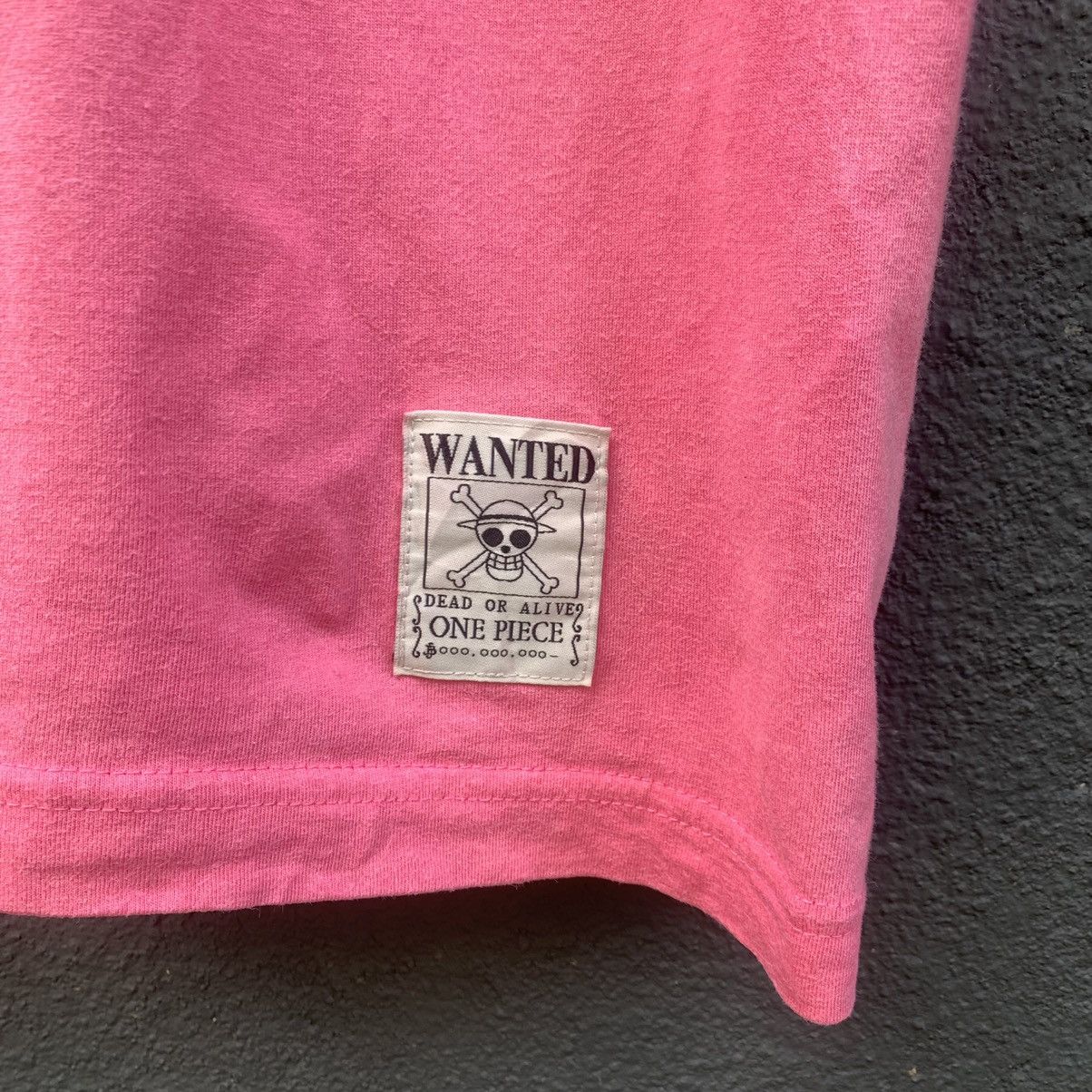 Uniqlo Tony Chopper One Piece X Uniqlo Japanese Brand Tee Size US L / EU 52-54 / 3 - 4 Thumbnail
