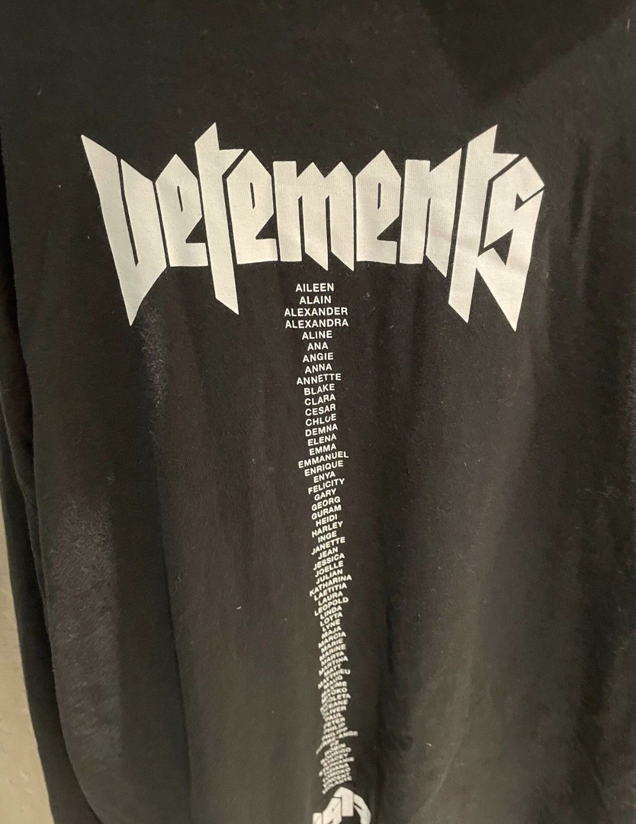 Vetements Vetements Black Classic "Staff" Logo Hoodie 2408-Nextarrow Size US S / EU 44-46 / 1 - 4 Thumbnail