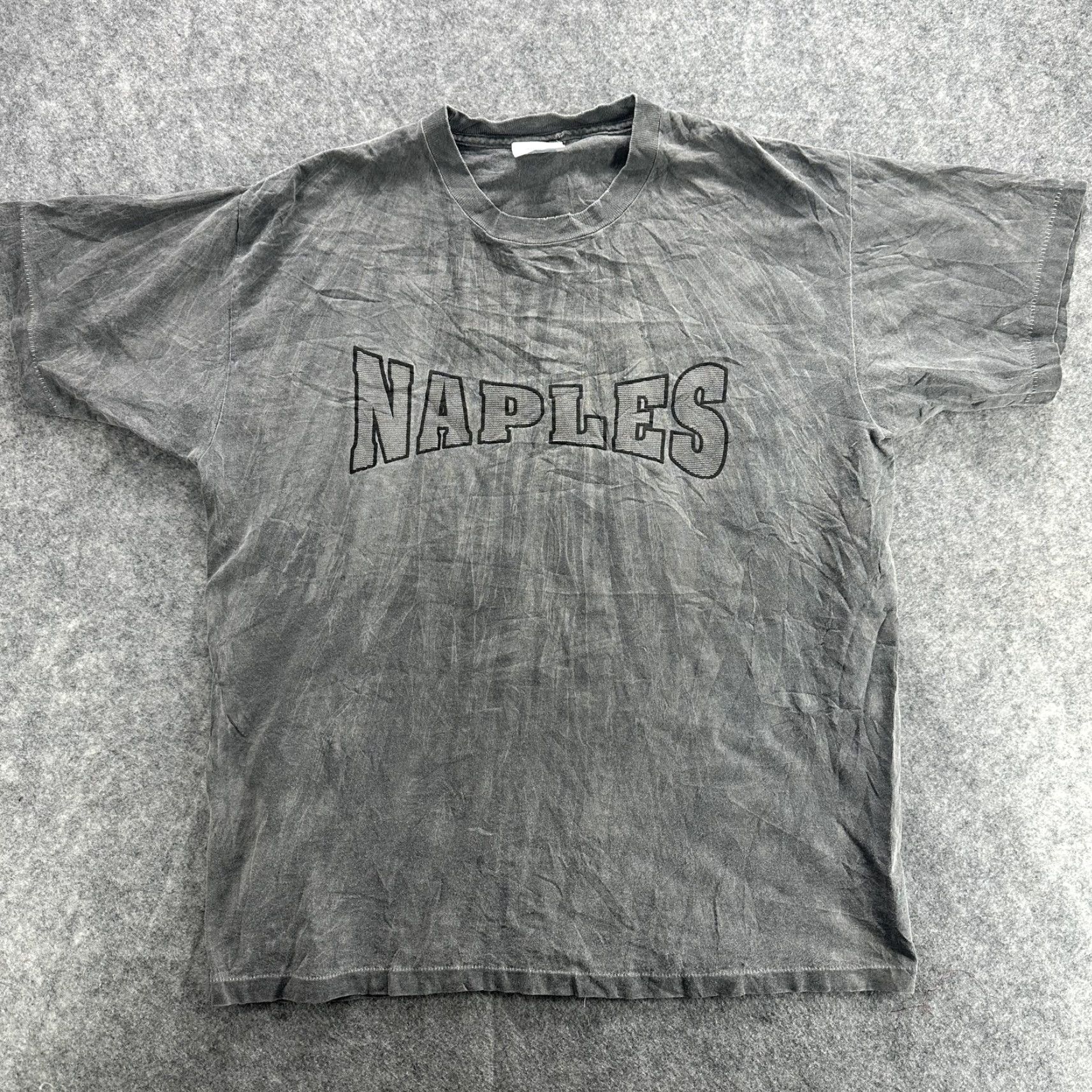 Vintage VINTAGE Naples Shirt Mens XL Gray USA Made Single Stitch Graphic 90s TM MB Activewear T-Shirt Short Sleeve Crew Neck Cotton Graphic Print Travel Mens Size US XL / EU 56 / 4 - 2 Thumbnail