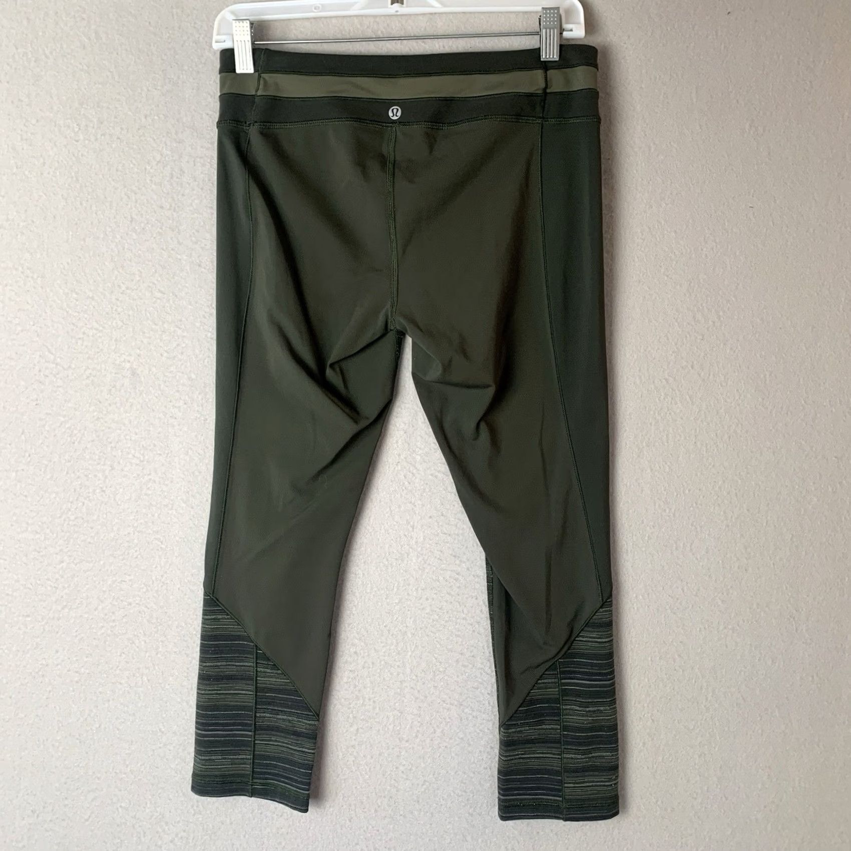 Lululemon VINTAGE Lululemon Athletica Capri Leggings Women’s Size 8 Green Exercise Yoga Casual Size 30" / US 8 / IT 44 - 2 Thumbnail