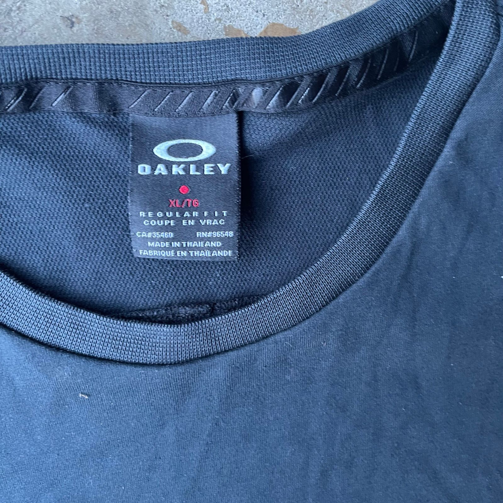 Vintage BLACK OAKLEY SHIRT XL ACTIVE GYM WORKOUT ATHLETIC Size US XL / EU 56 / 4 - 4 Thumbnail