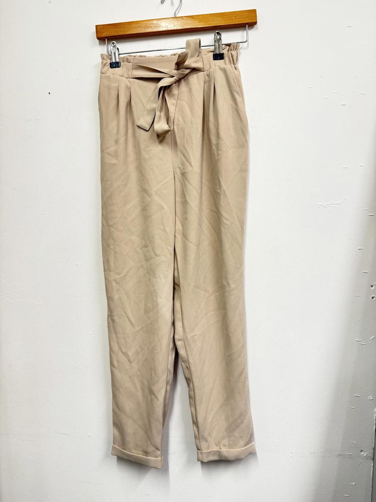 Other Stradivarius Beige Paperbag Waist Trousers with Tie Belt XS Size 26" / US 2 / IT 38 - 1 Thumbnail