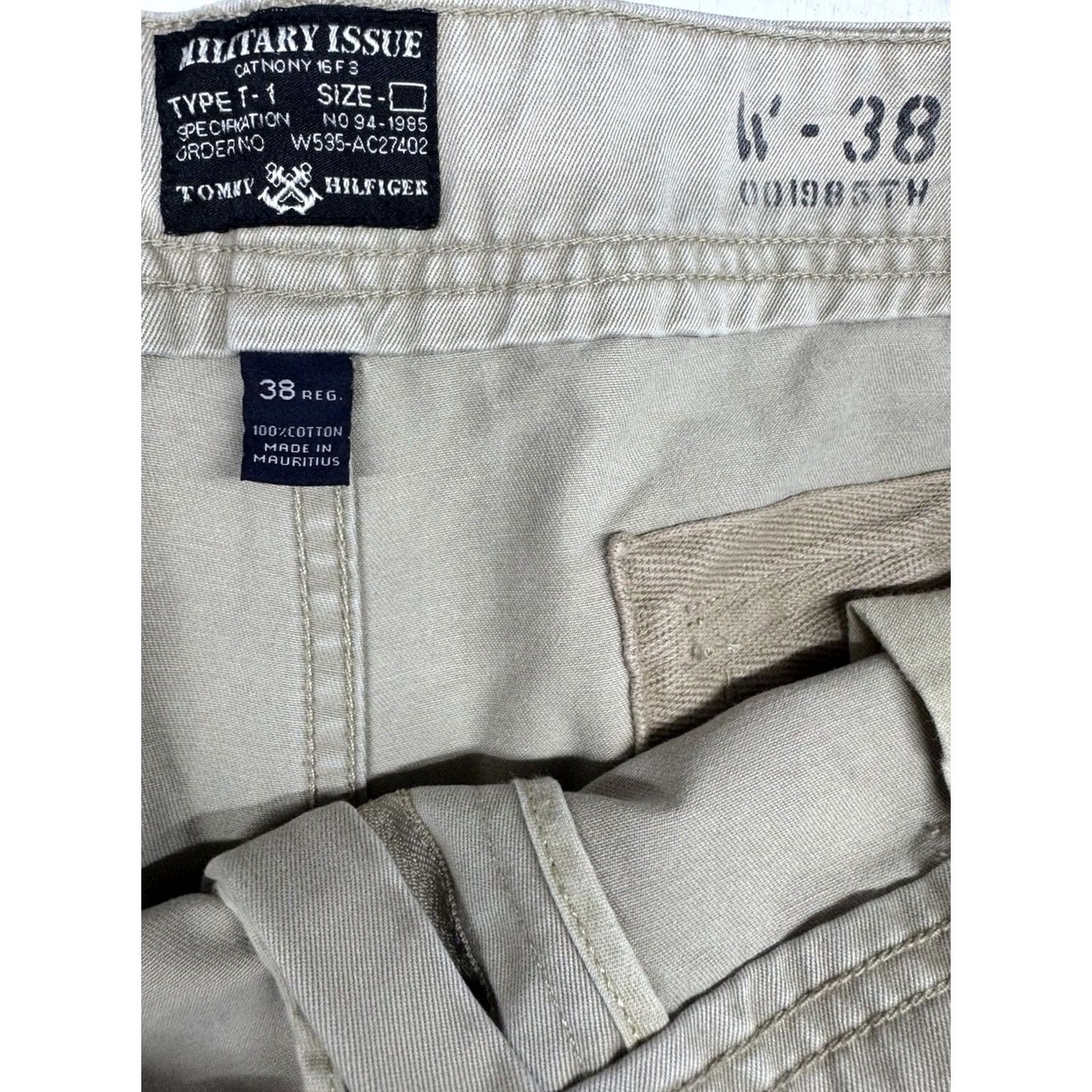 Tommy Hilfiger VINTAGE Tommy Hilfiger Cargo Pants Mens 38x29.5 Khaki Wide Leg Army Military T-1 Y2K Size US 38 / EU 54 - 3 Thumbnail