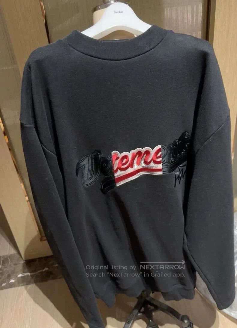 Vetements Vetements 2018 Embroidered Gradient Sweatshirt . Size US S / EU 44-46 / 1 - 1 Thumbnail