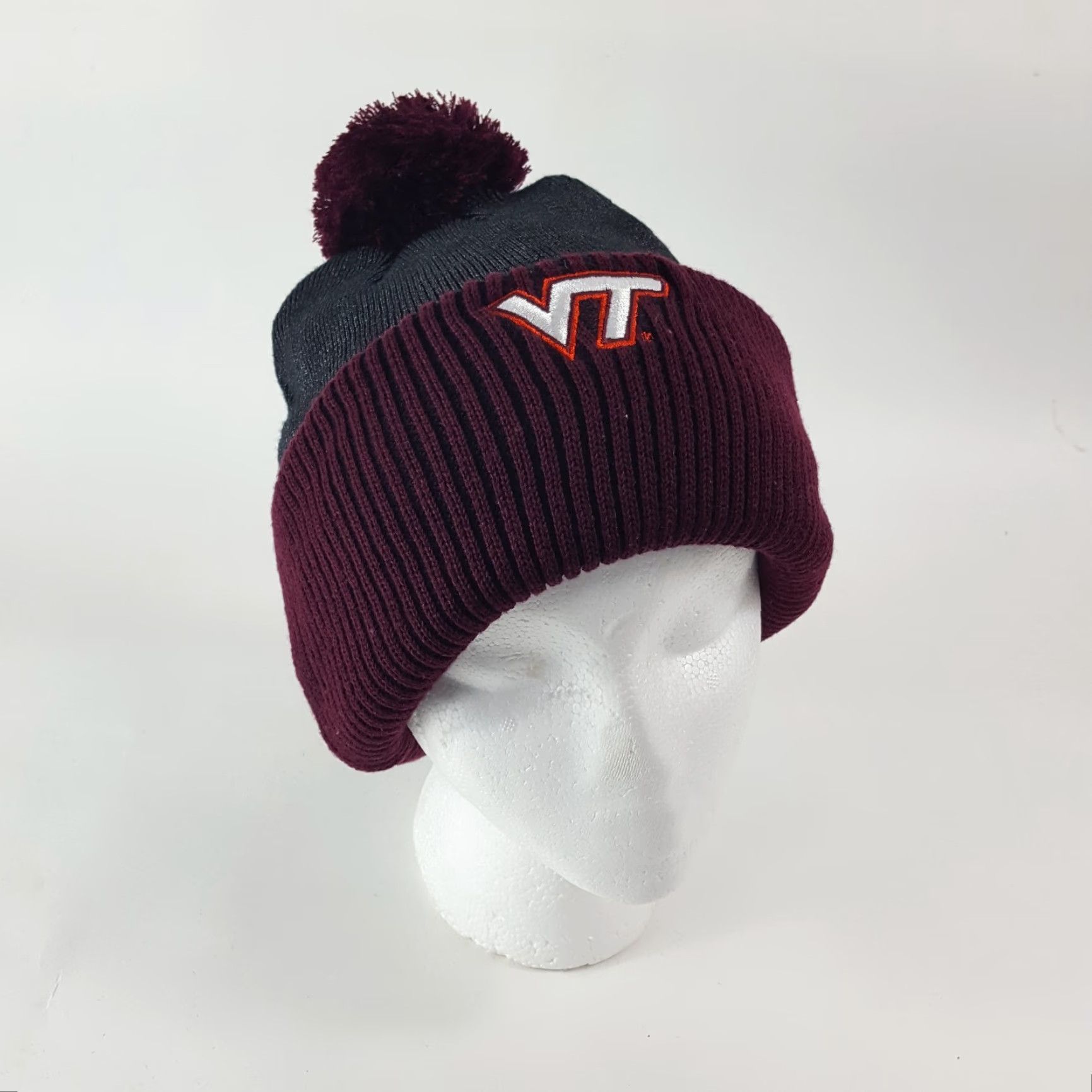 Nike VINTAGE Nike Football Beanie Hat Men One Size Red 90s Retro Winter Sport University Size ONE SIZE - 7 Thumbnail
