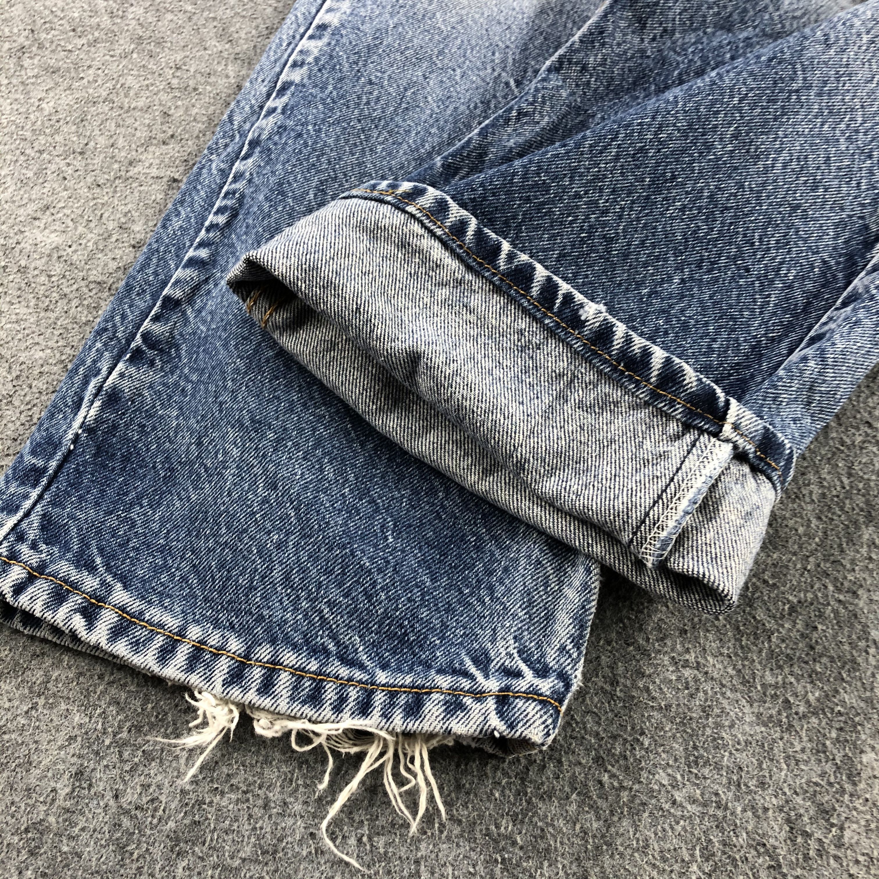Levi's Vintage Blue Wash Levis 505 Jeans-J2275 Size US 35 - 7 Thumbnail
