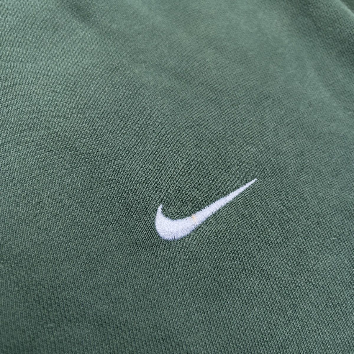 Nike × Vintage Vintage Y2K Faded NIKE MINI SWOOSH Crewneck Size US XL / EU 56 / 4 - 3 Thumbnail