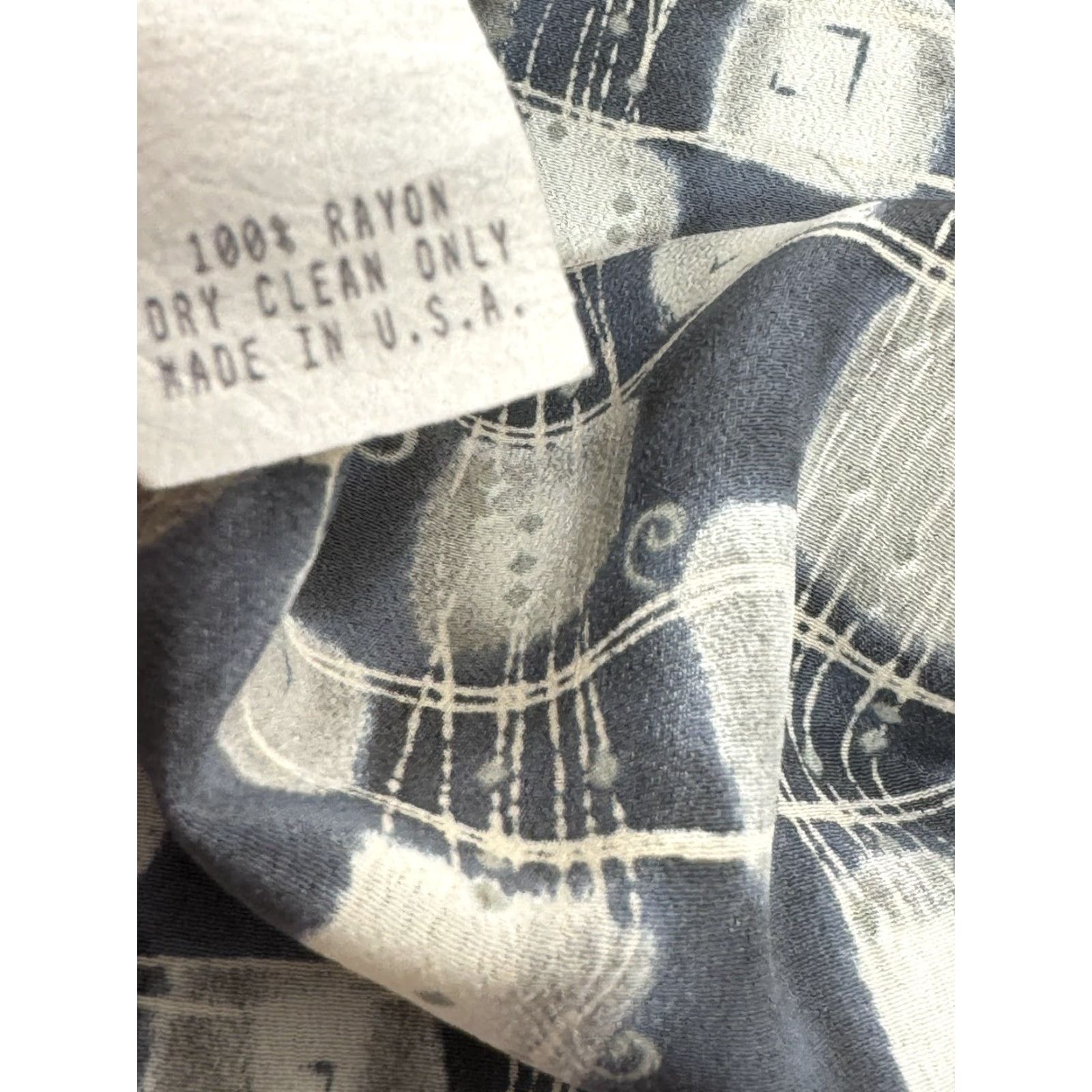 Vintage Gorgeous BERNINI Beverly Hills Geometric Mens 2XL Button-Up Shirt Long Sleeve Blue / Silver / Gray Size US XXL / EU 58 / 5 - 6 Thumbnail