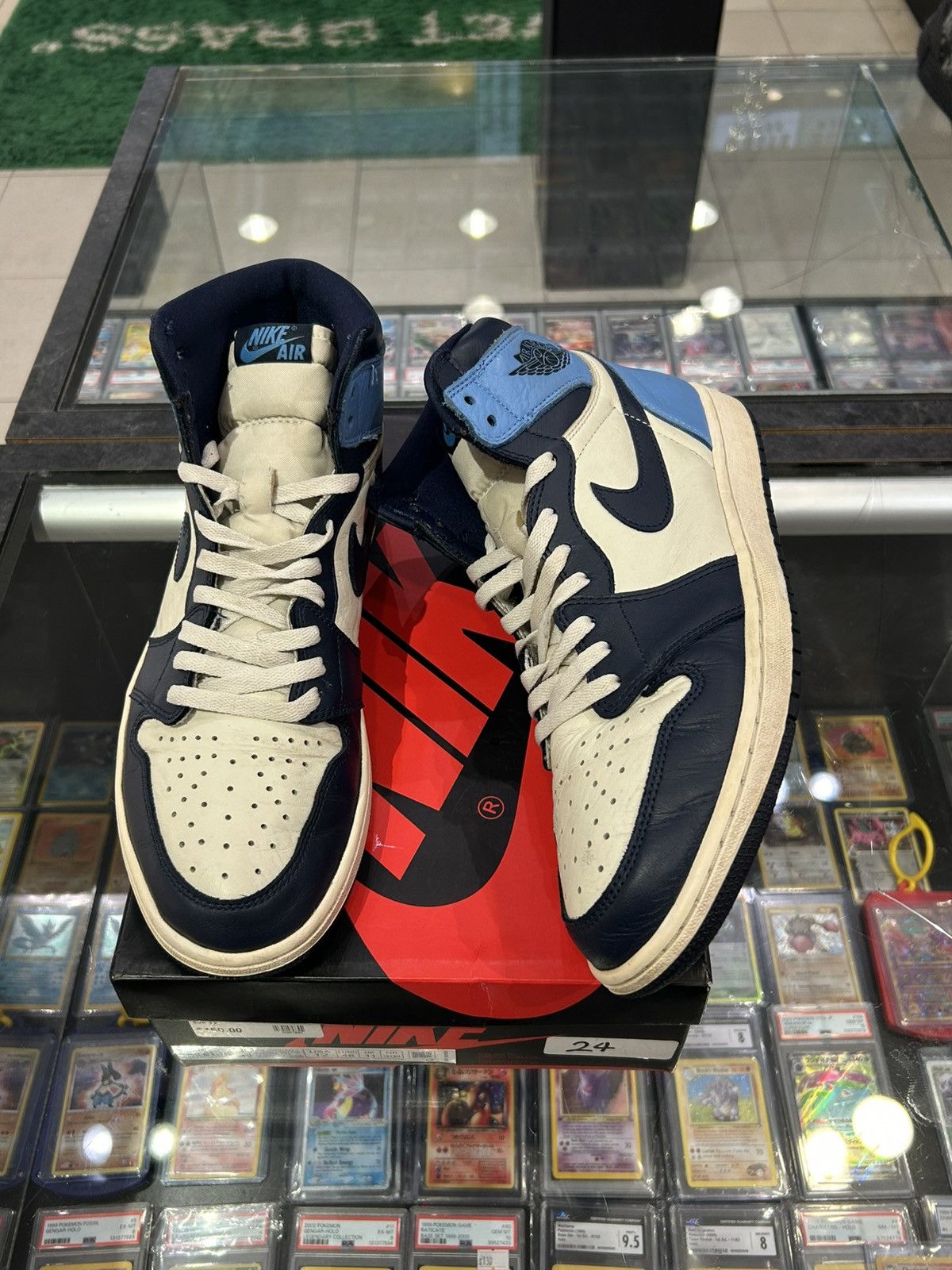 Jordan Brand Jordan 1 obsidian Size US 12 / EU 45 - 1 Thumbnail