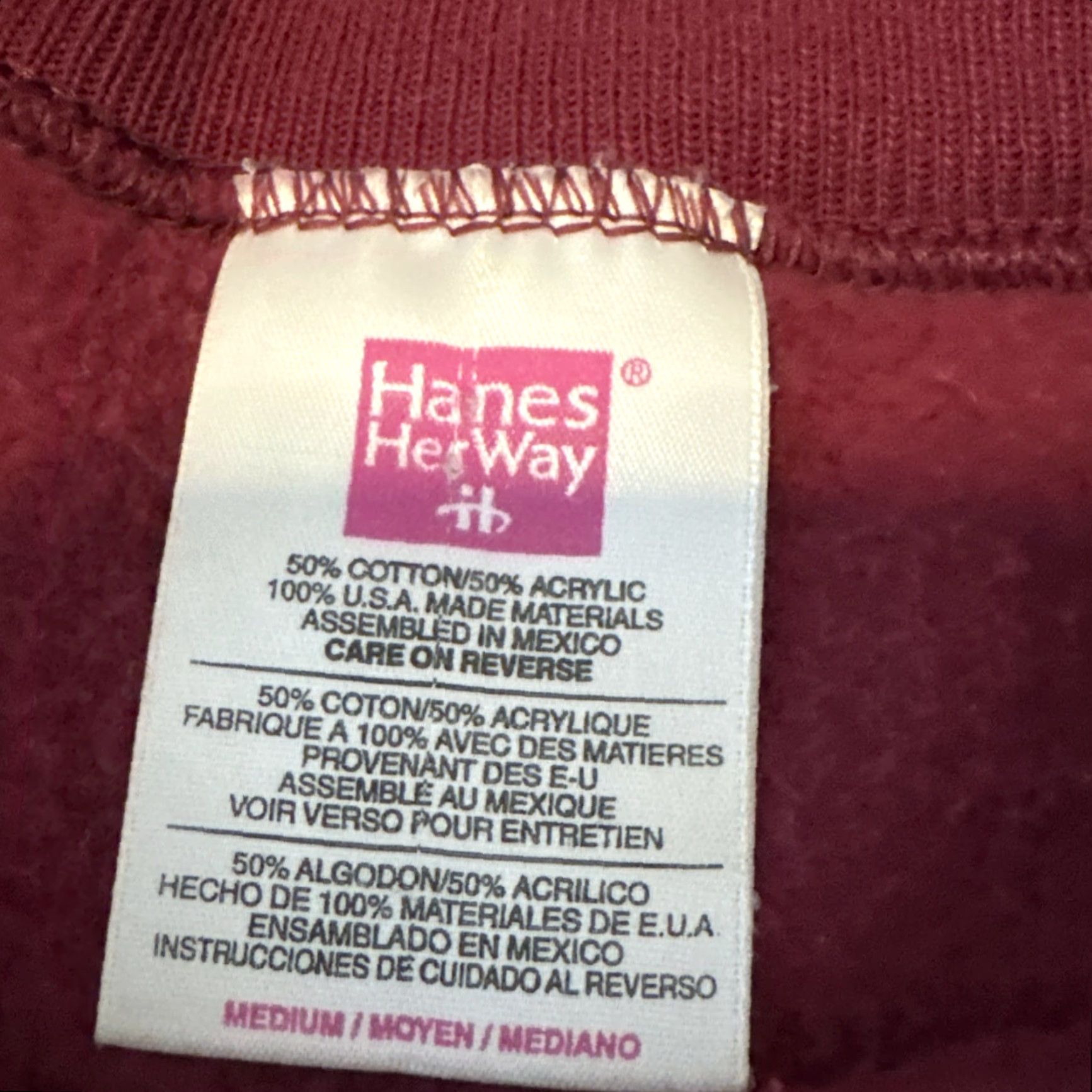 Hanes VINTAGE Hanes Sweatshirt Kitty Cat Red Embroidered Crewneck Medium Unisex Adults Pullover Activewear Size M / US 6-8 / IT 42-44 - 6 Thumbnail