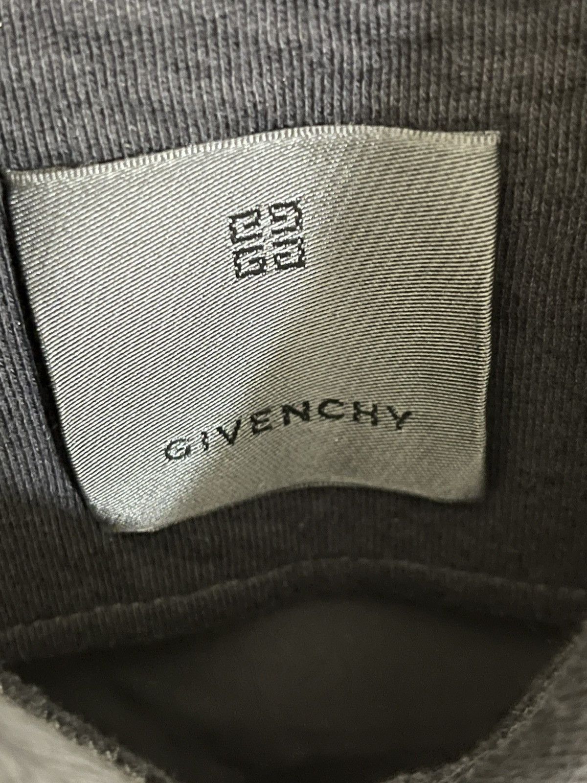 Givenchy Givenchy Embossed Logo Hoodie Sz XL Size US XL / EU 56 / 4 - 7 Thumbnail