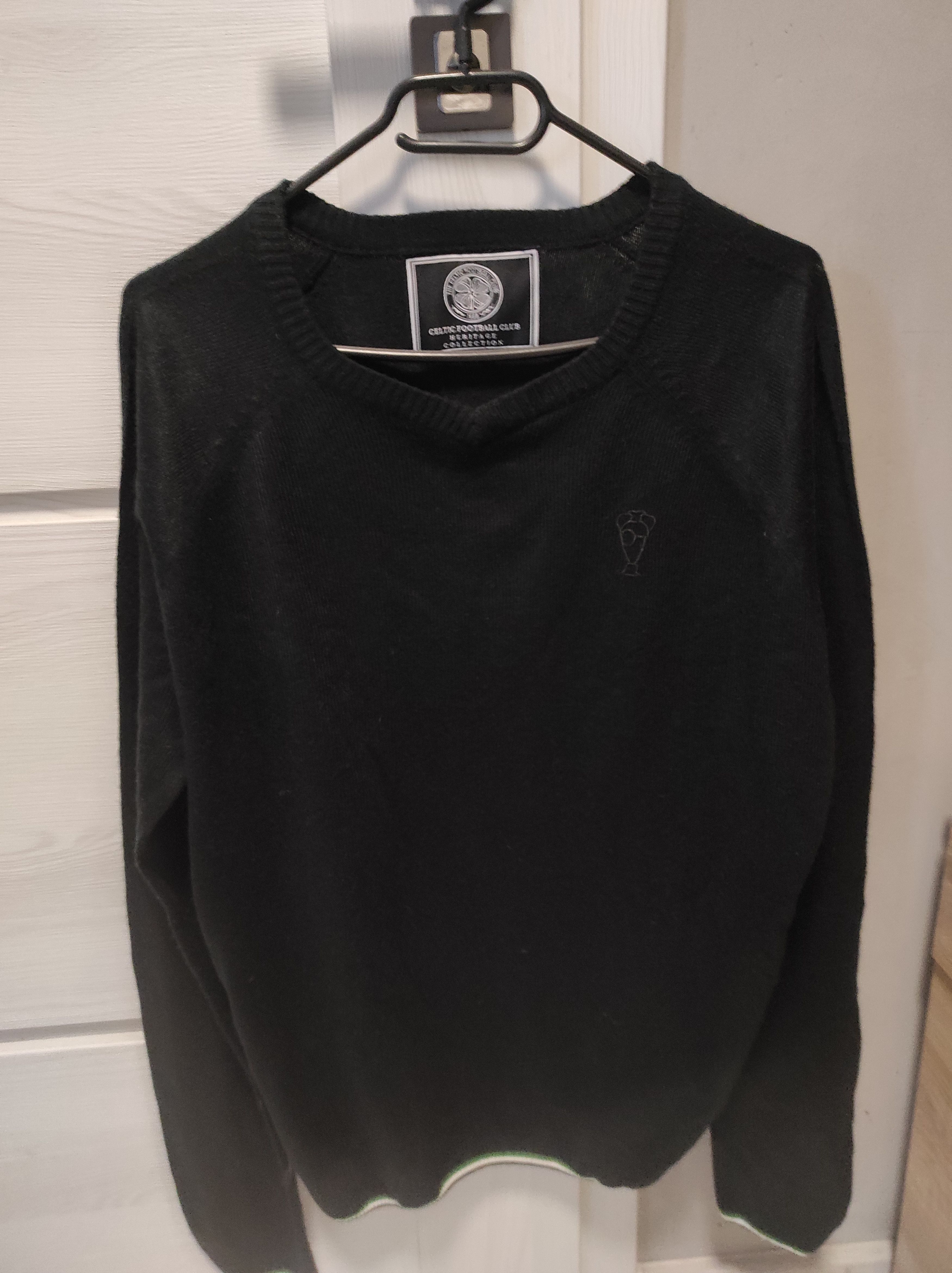 Other Celtic football club sweatshirt Size US M / EU 48-50 / 2 - 1 Thumbnail