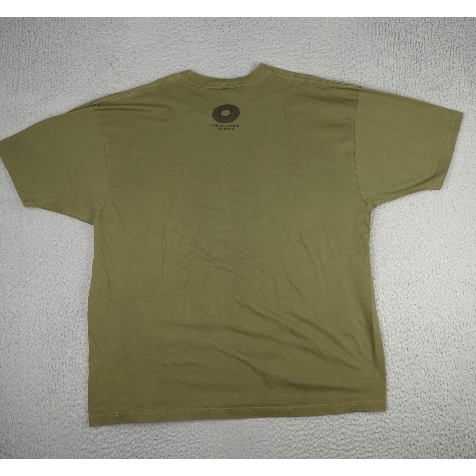 Vintage VINTAGE SINDROM Shirt Mens 2XL Green Military Army Tank Graphic Shirt Size US XXL / EU 58 / 5 - 7 Thumbnail