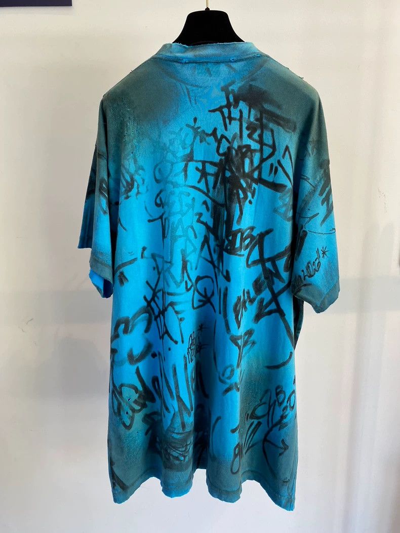 Balenciaga Balenciaga Blue Manchester United graffiti destroys short- Size US M / EU 48-50 / 2 - 4 Thumbnail