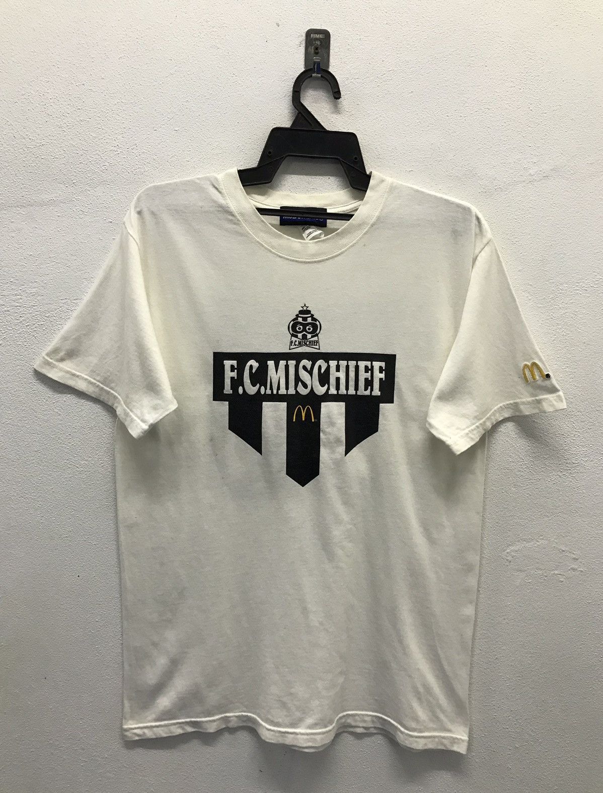 Anvil × Vintage Vintage Anvil Mc Donald FC Mischief Hamberglar 889 Shirt Size US M / EU 48-50 / 2 - 1 Thumbnail