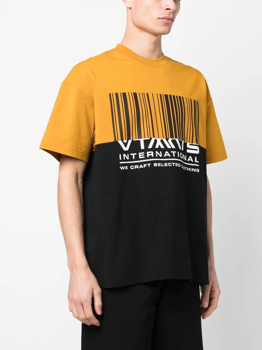 Vetements VETEMENTS Vtmnts mustard black barcode oversize t-shirt Size US S / EU 44-46 / 1 - 2 Thumbnail