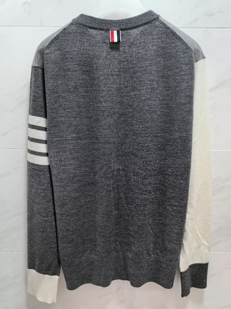 Thom Browne Thom browne Color-blocked wool sweater 2503-Nextarrow Size US L / EU 52-54 / 3 - 3 Thumbnail