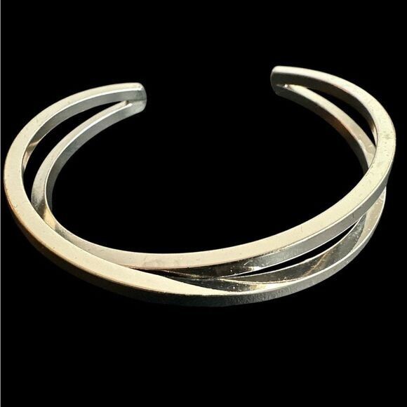 Other Silver Tone Open Cuff Bracelet With Twisted Design Size ONE SIZE - 4 Thumbnail
