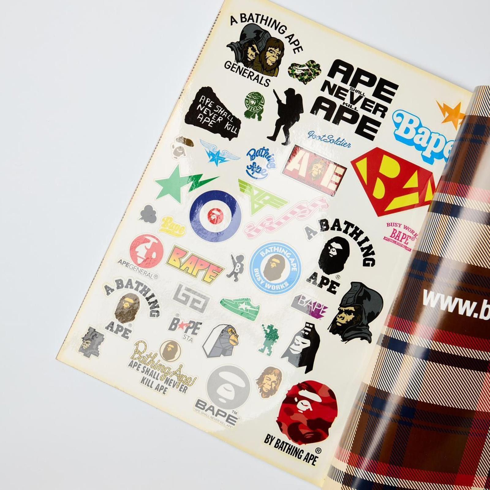 Bape A Bathing Ape 2006 AW Collection e-Mook Magazine Size ONE SIZE - 8 Thumbnail