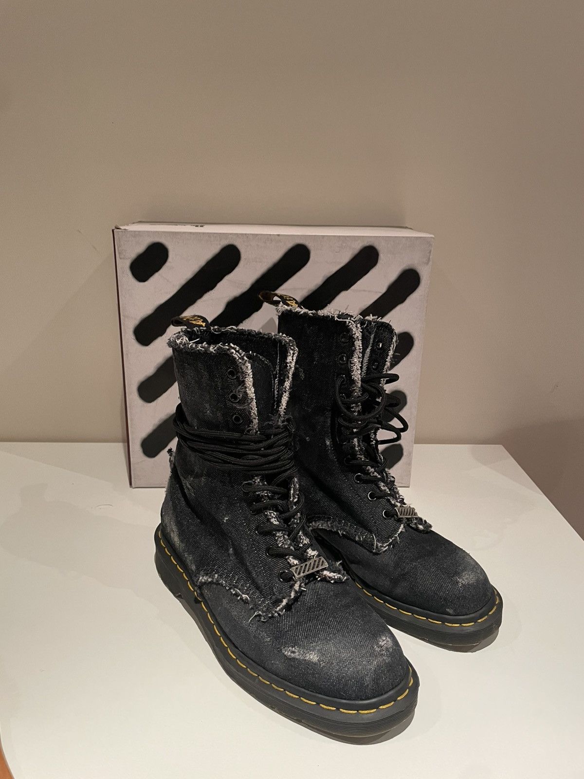 Dr. Martens Dr Martens x Off-White Bleached denim boots Blk Size US 9 / EU 42 - 1 Thumbnail