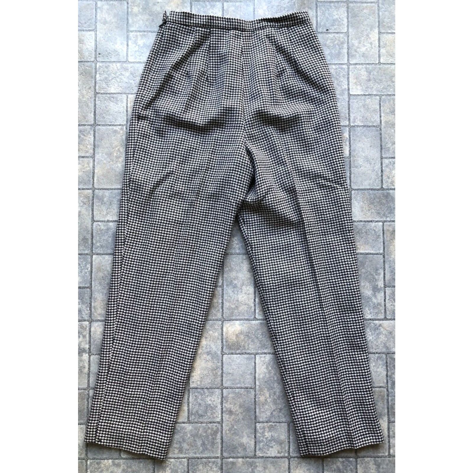 Talbots Talbots Petites Women’s Pants Size 10 Made In Italy 100% Wool Houndstooth B/W Shirt Pants? Size 32" / US 10 / IT 46 - 2 Thumbnail