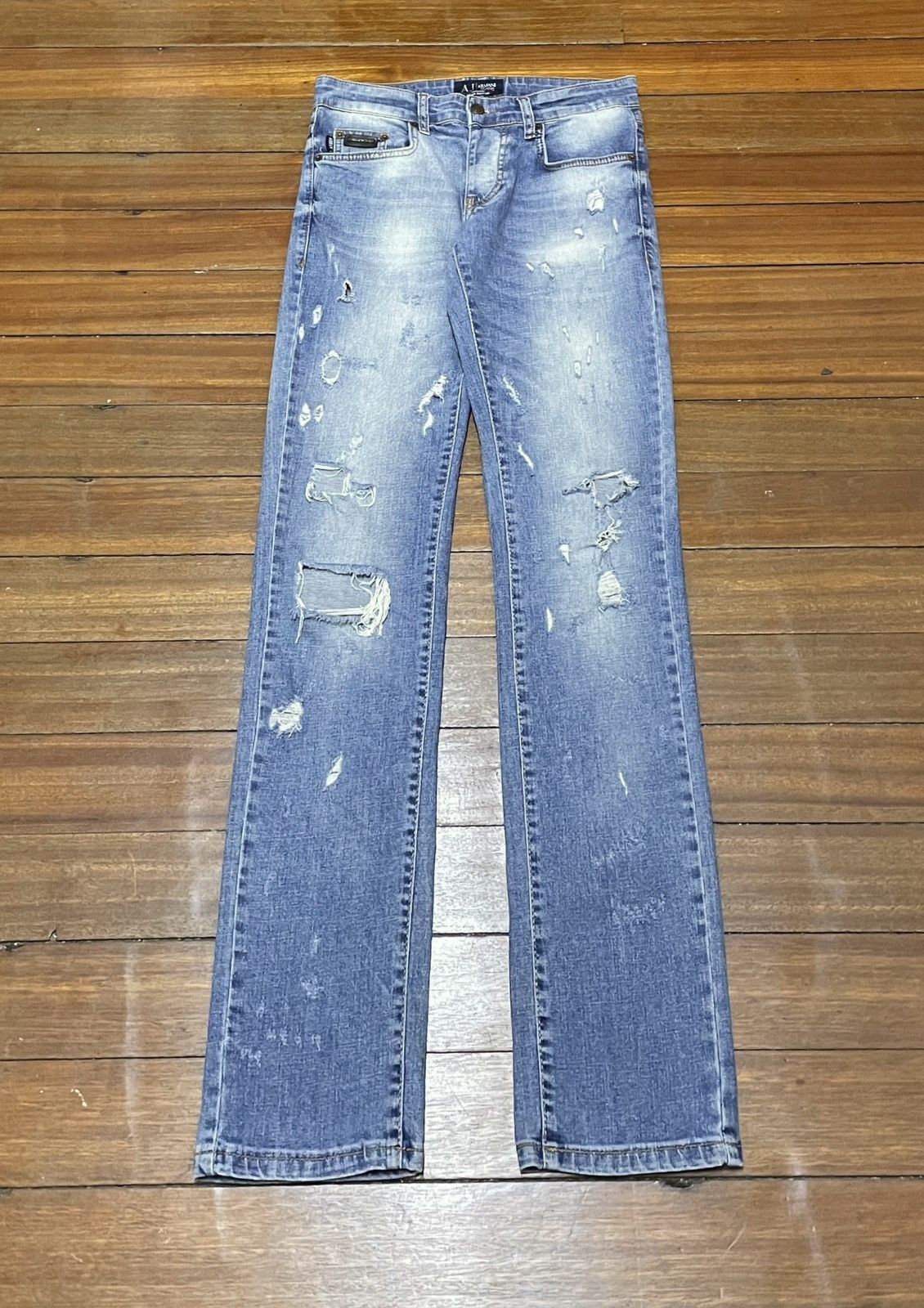 Rare Design Vintage Brand Giorgio Armani Ripped Jeans 2000s