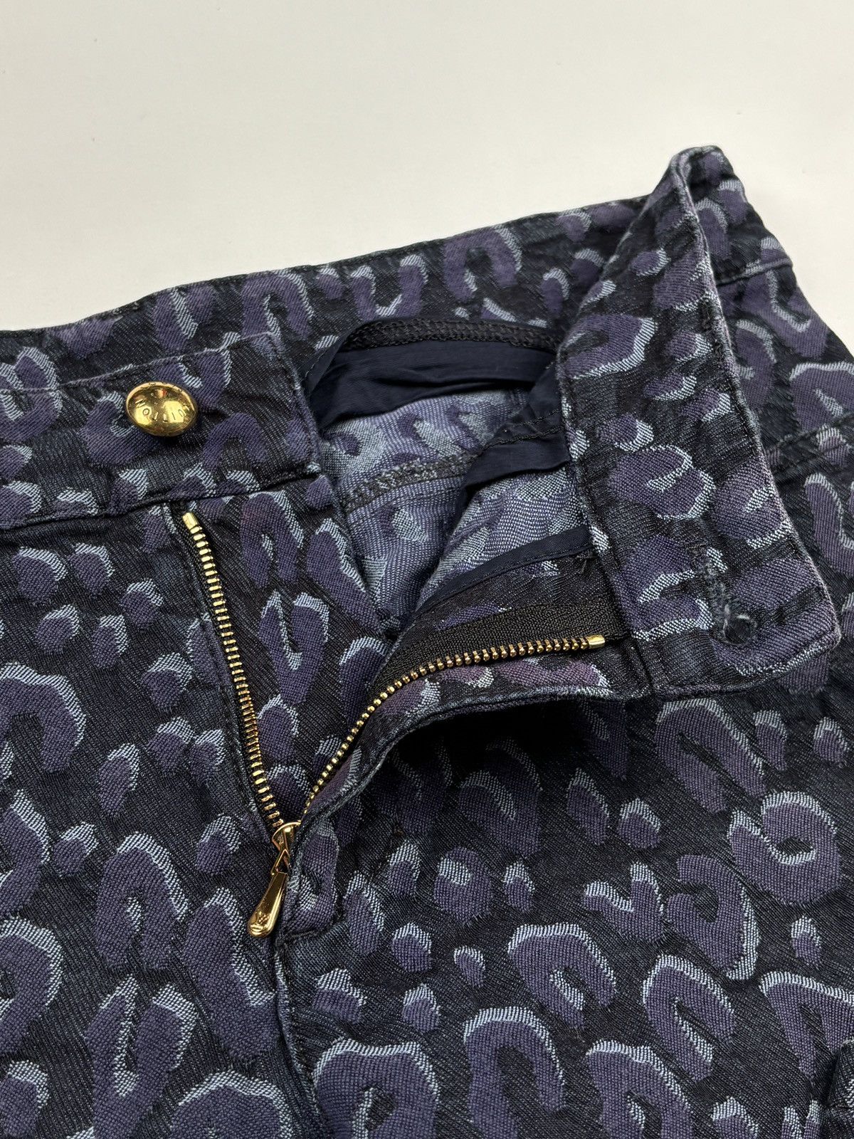 Louis Vuitton F/W 2012 Stephen Sprouse Leopard Ankle Zip Jeans Size 32" / US 10 / IT 46 - 11 Thumbnail