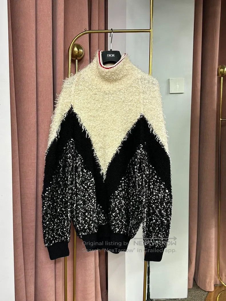Givenchy Givenchy Black and White Color Blocked Mohair Wool Turtlen Size US S / EU 44-46 / 1 - 1 Thumbnail