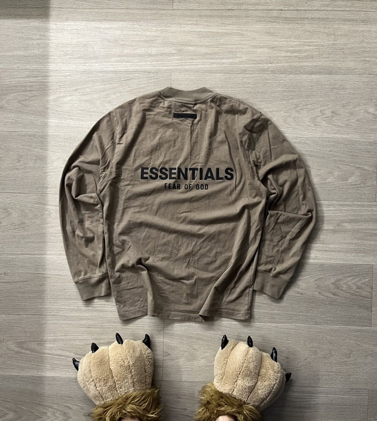 Fear of God Longsleeve Essentials Fear Of God Big Logo Drip Swag Sk8 Size US XS / EU 42 / 0 - 1 Thumbnail