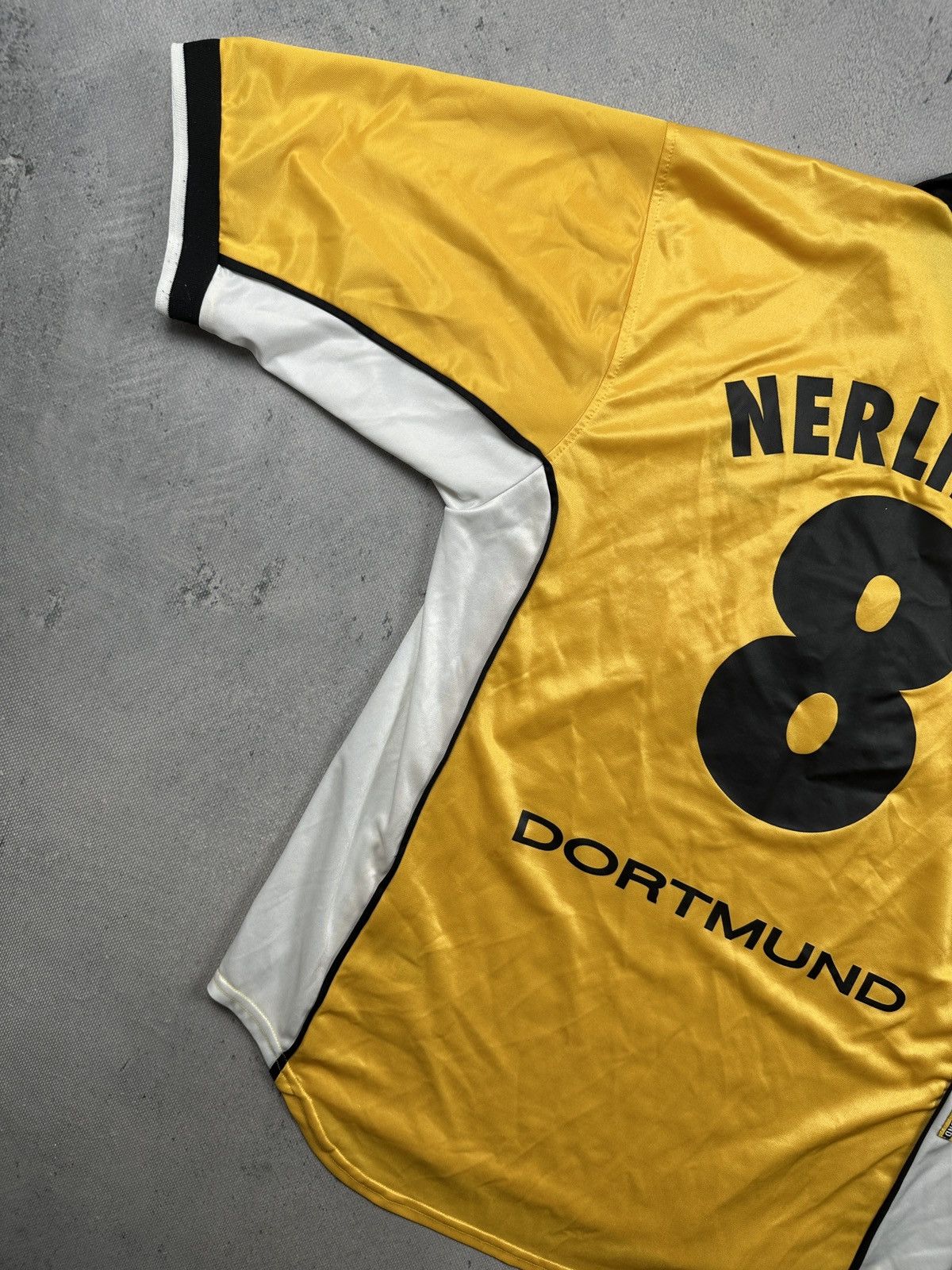 Nike Vintage Nike Borussia Dortmund Nerlinger 8 Football Jersey Size US L / EU 52-54 / 3 - 10 Thumbnail