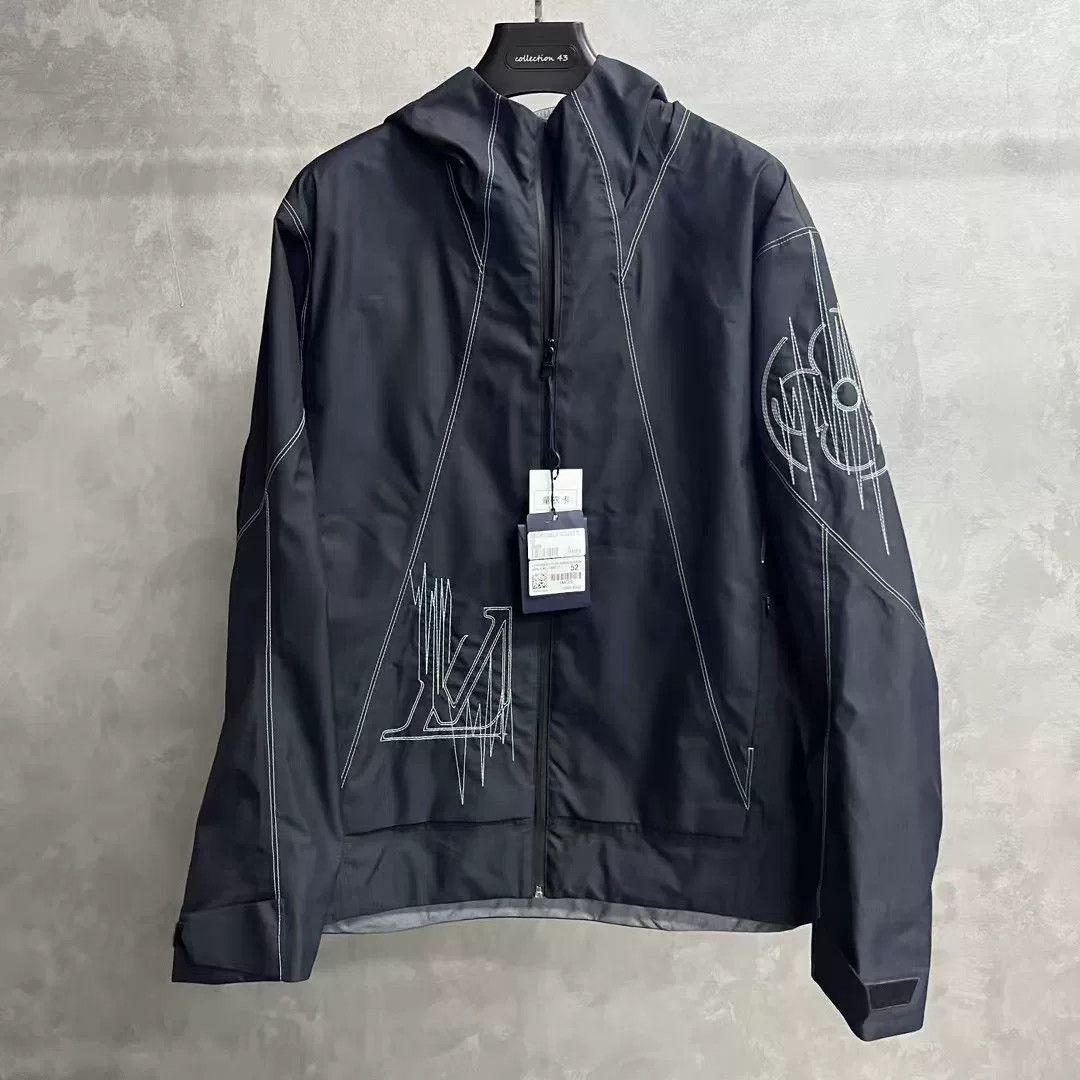Louis Vuitton Louis Vuitton Retro Printed Light Jacket xs Men Size US XS / EU 42 / 0 - 1 Thumbnail