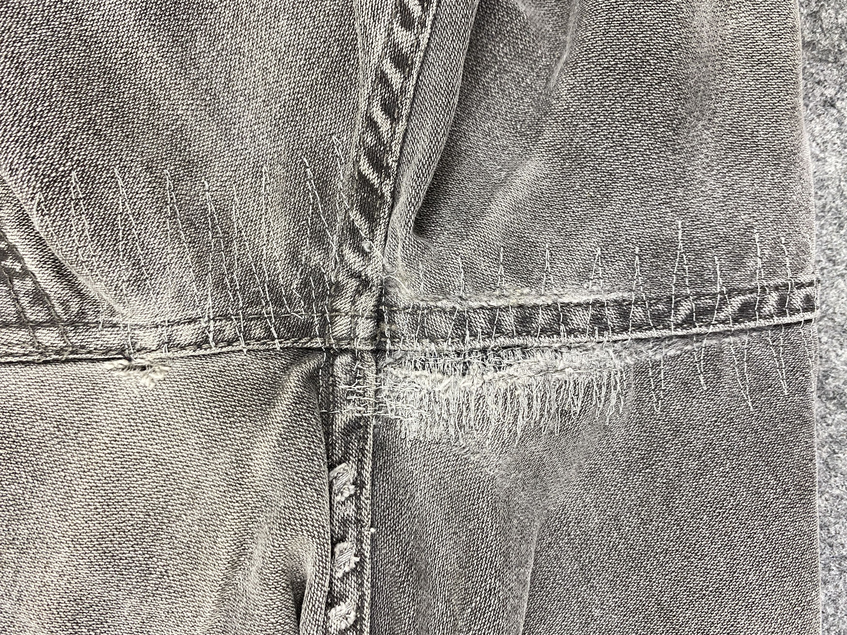 Levi's Distressed Black Levi's Jeans 33x33 Denim -JN1483 Size US 33 - 11 Thumbnail