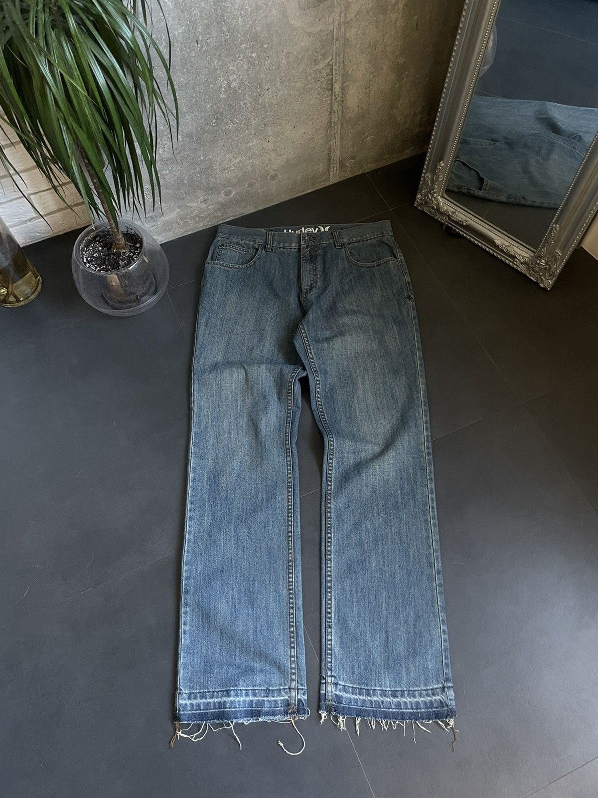 Japanese Brand Vintage Y2K Faded Baggy Skater Cyber Grunge Jeans Balenciaga Size US 33 - 1 Thumbnail