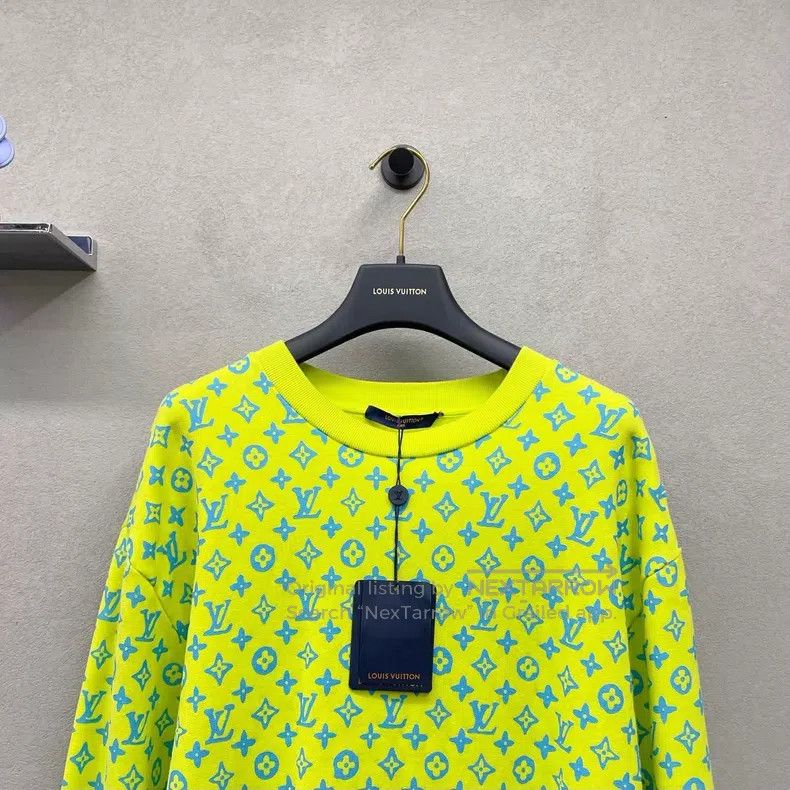 Louis Vuitton Louis Vuitton Fluorescent yellow printed sweatshirt Size US L / EU 52-54 / 3 - 4 Thumbnail