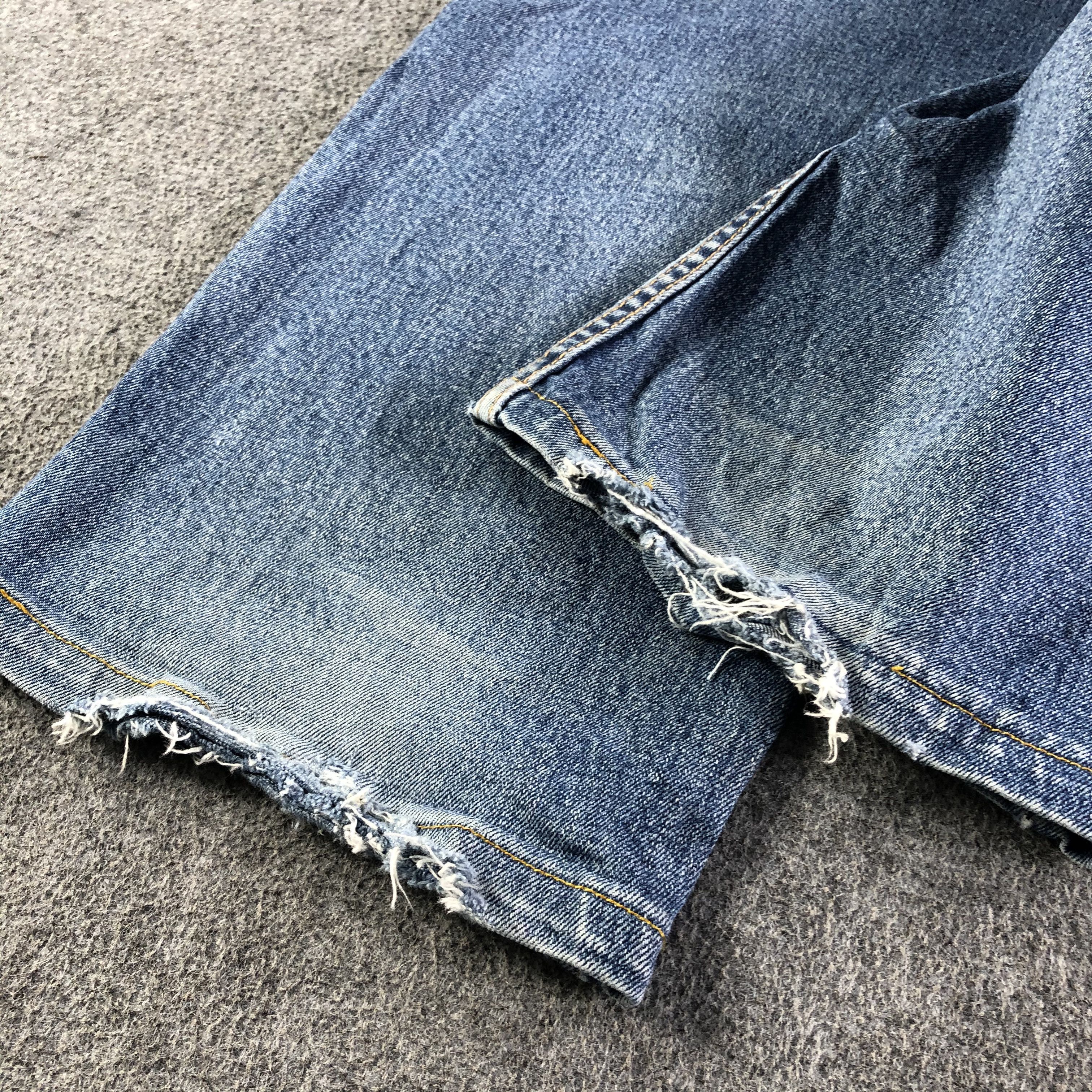 Levi's Vintage Blue Wash Levis 550 Jeans-J4342 Size US 35 - 6 Thumbnail
