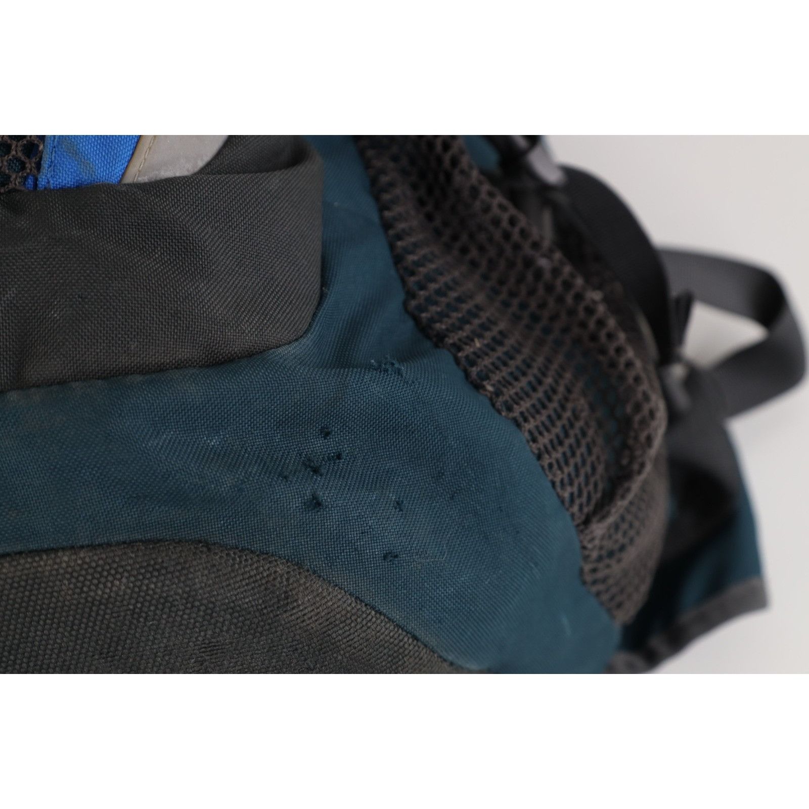 Vintage Vintage The North Face Distressed Angkor Hiking Backpack Size ONE SIZE - 5 Thumbnail