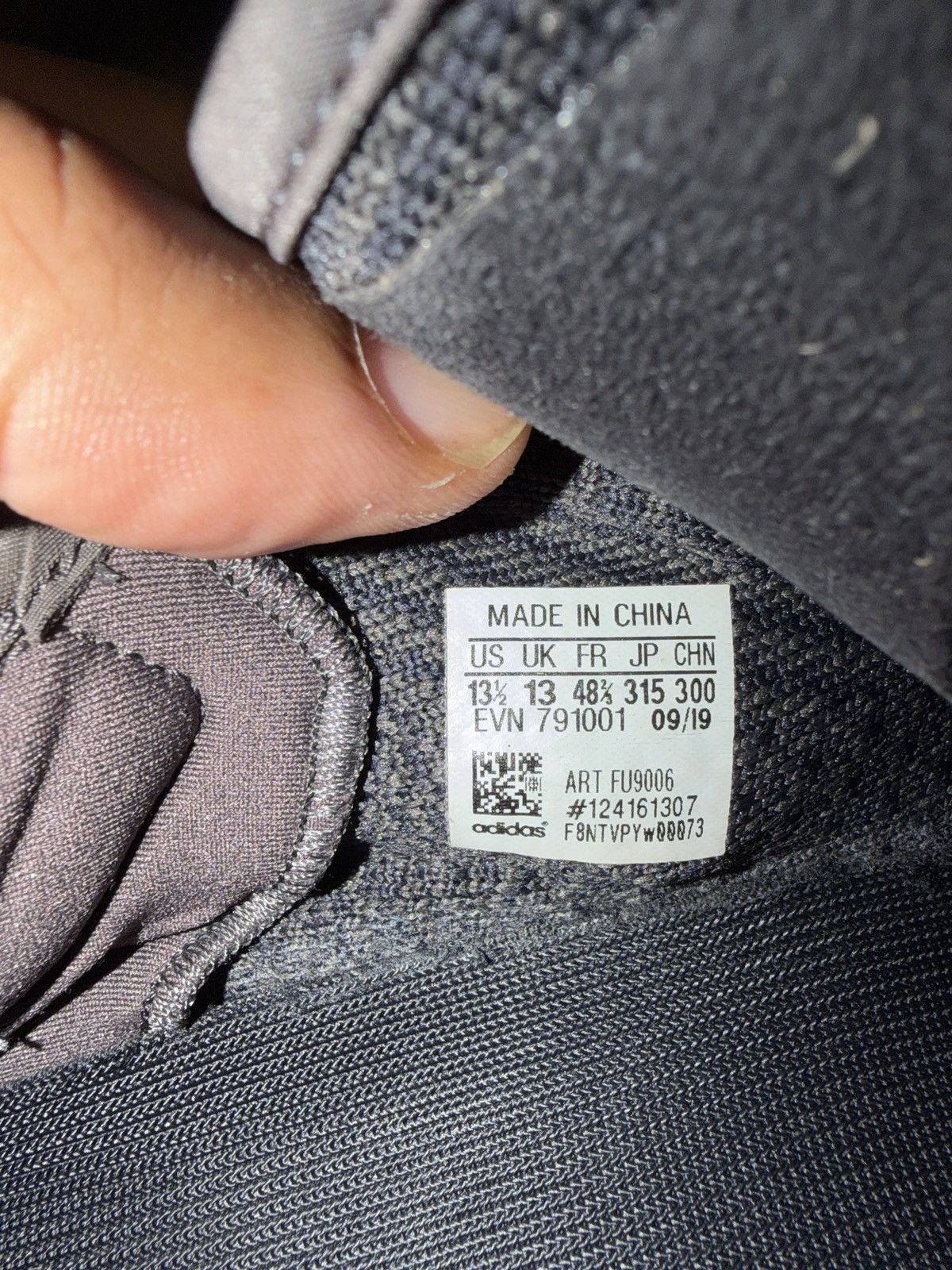 Yeezy Adidas Yeezy Boost 350 V2 Black size 13 Size US 13 / EU 46 - 14 Thumbnail